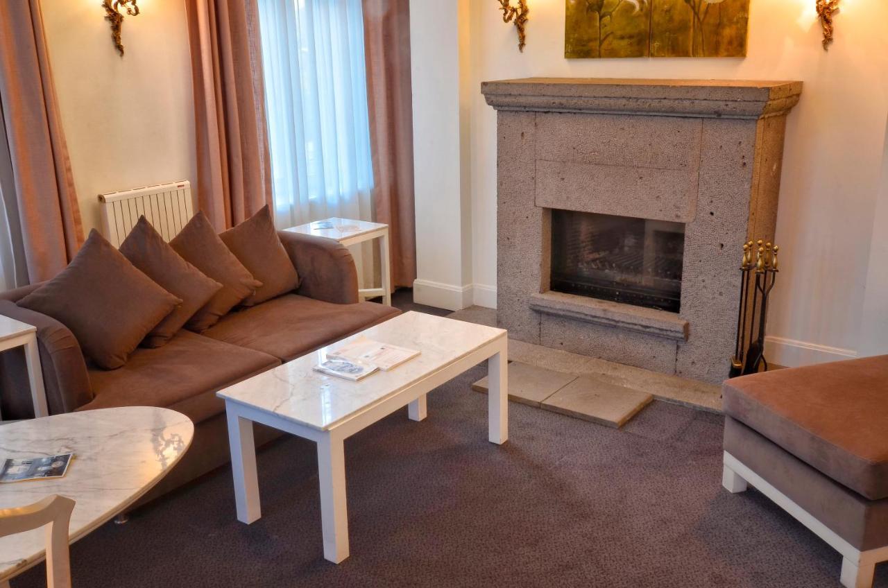 Kar'S Hotel Карс Экстерьер фото